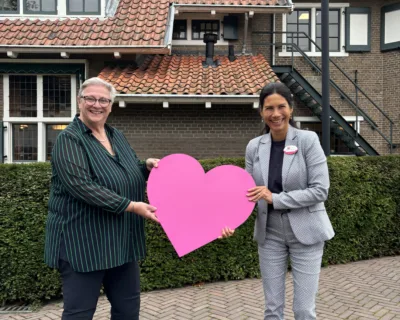 Villa Hart overdragen Coby en Adinda roze hart - Verhalen